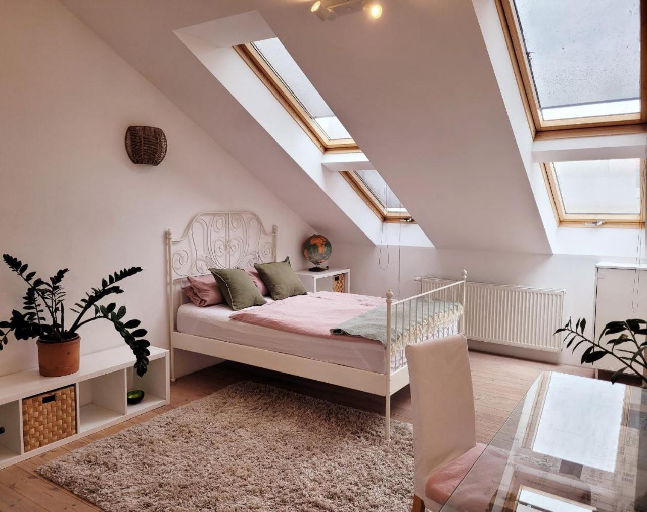 Room In Berlin City Center ภายนอก รูปภาพ