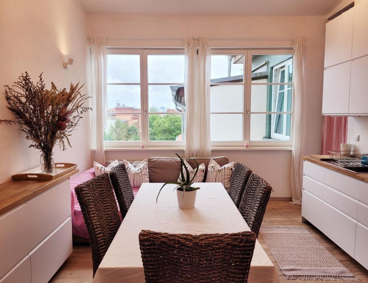 Room In Berlin City Center ภายนอก รูปภาพ