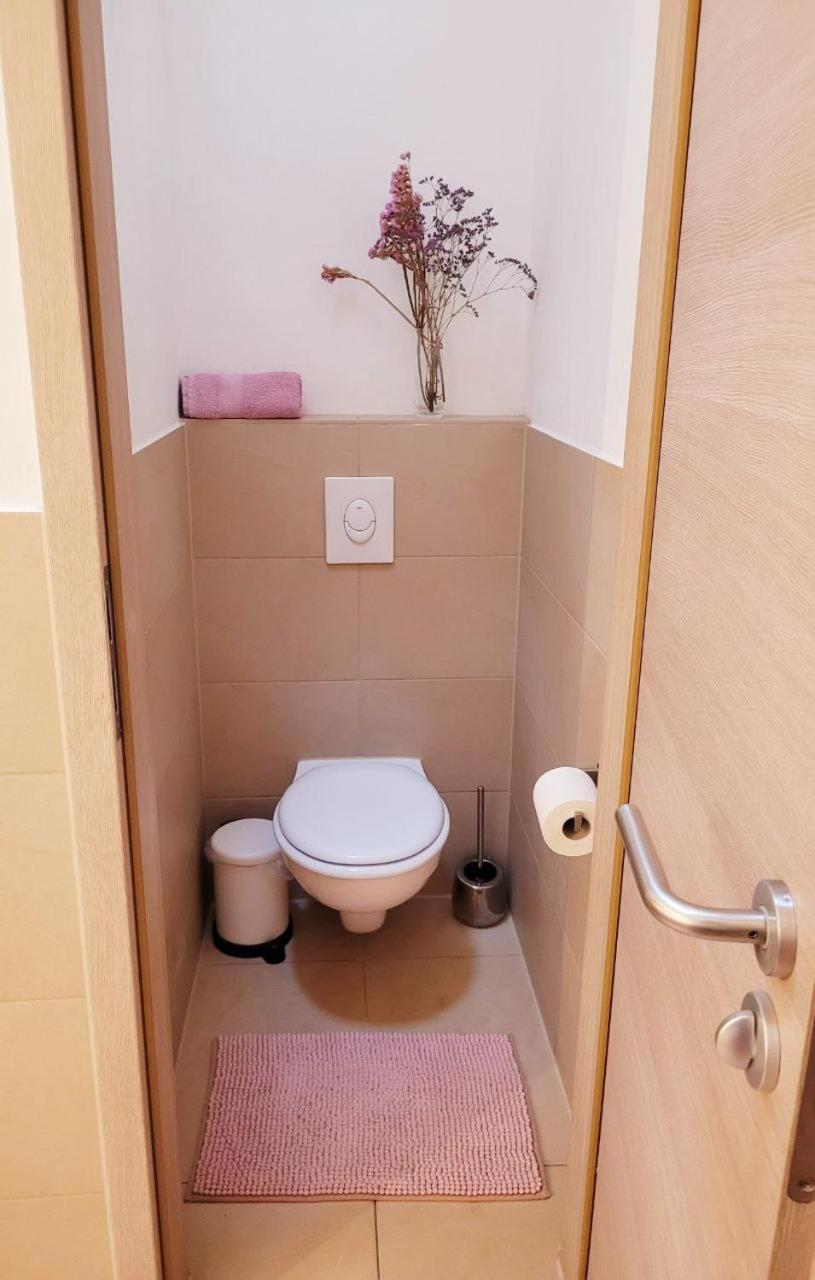 Room In Berlin City Center ภายนอก รูปภาพ