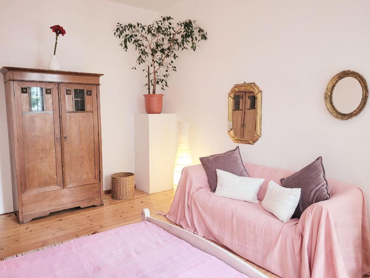 Room In Berlin City Center ภายนอก รูปภาพ